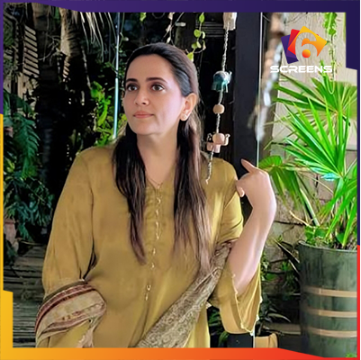 Kinza Malik Awan - SixScreens