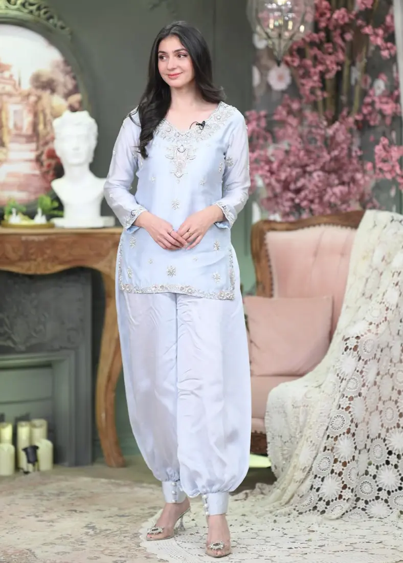 Hina Chaudhry - SixScreens