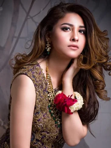 Hina Altaf - SixScreens